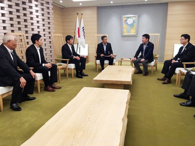 川崎市長を表敬訪問してきました