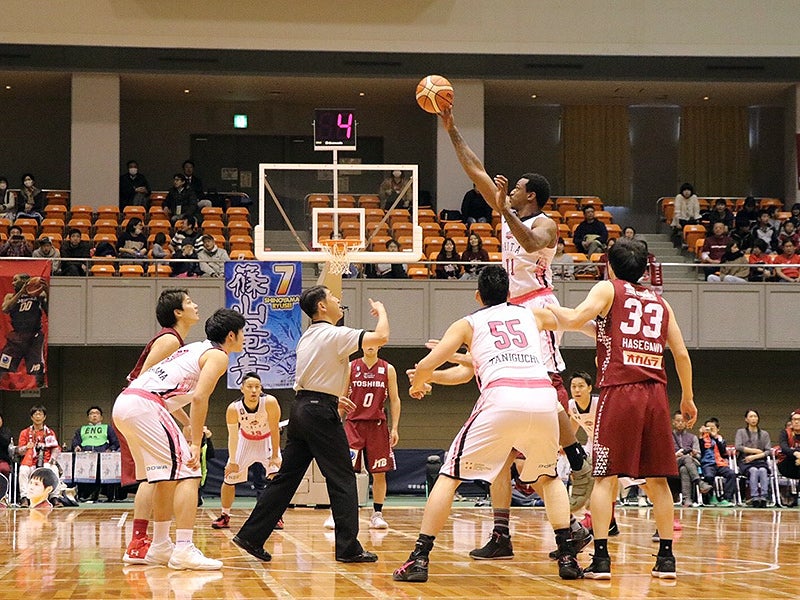 川崎ブレイブサンダース　84-67　秋田ノーザンハピネッツ